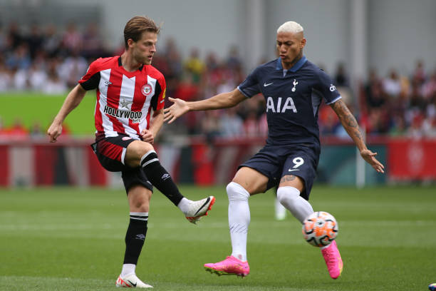 这背后究竟 这背后究竟