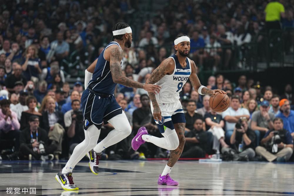 而湖人则需 而湖人则需